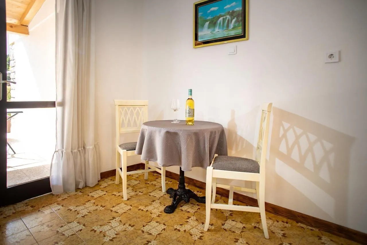Studio Luka Rovinj Apartment